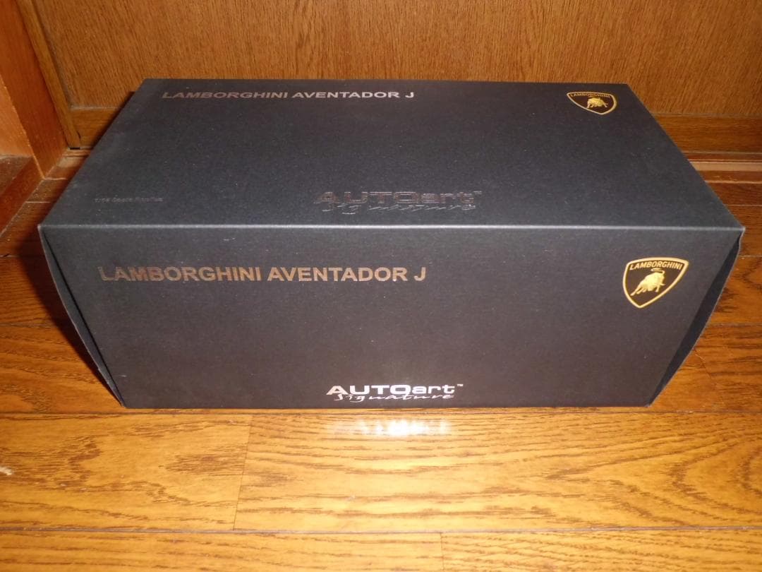 【現状品】オートアート 1/18 アヴェンタドール J メタリックレッド