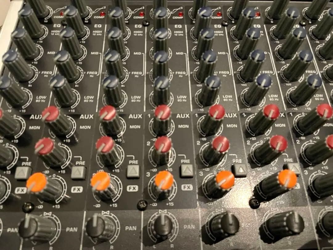 BEHRINGER XENYX X2222USB アナログミキサー　ジャンク