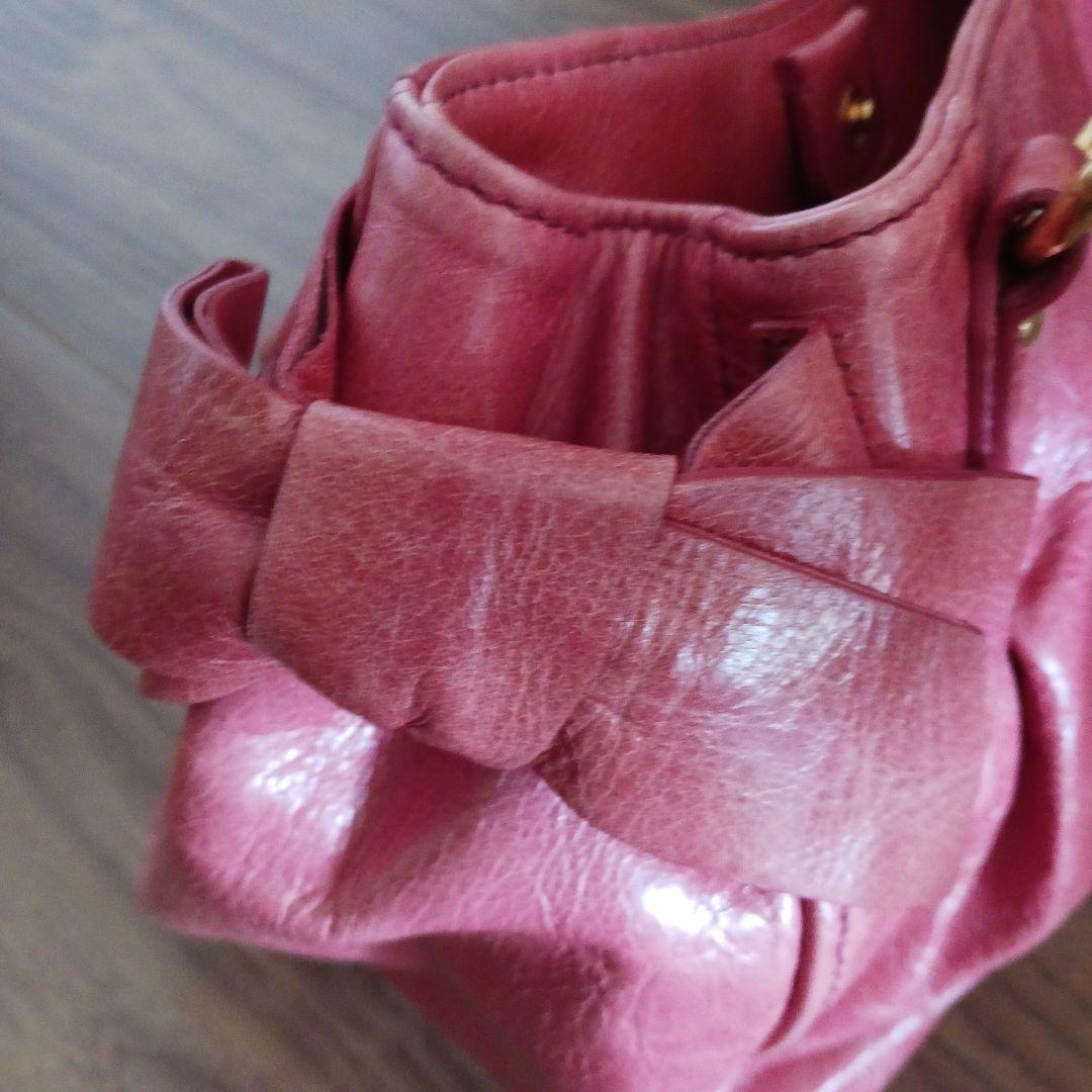MIU MIU レザー ショルダーバッグ ピンク