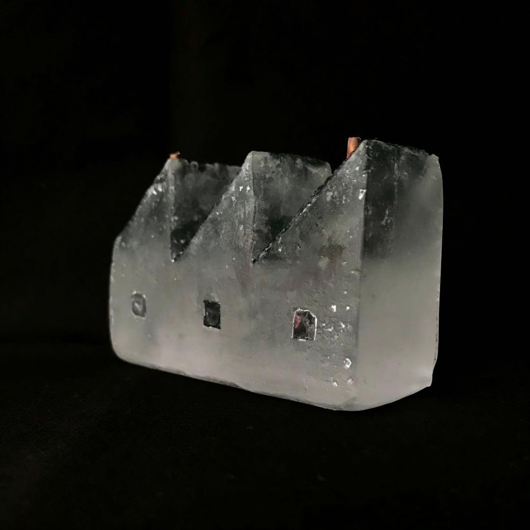 ガラス作家 佐伯泰典作 「夢工場 囚われた想い」