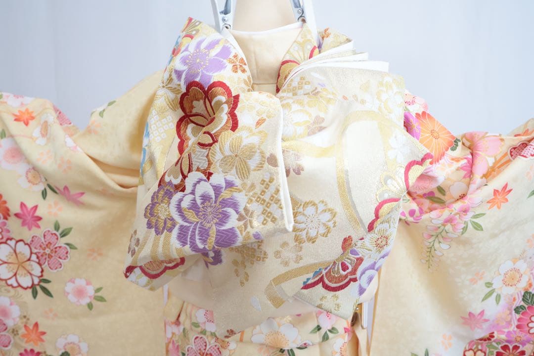 正絹 可愛らしいクリーム地の振袖セット ⑨