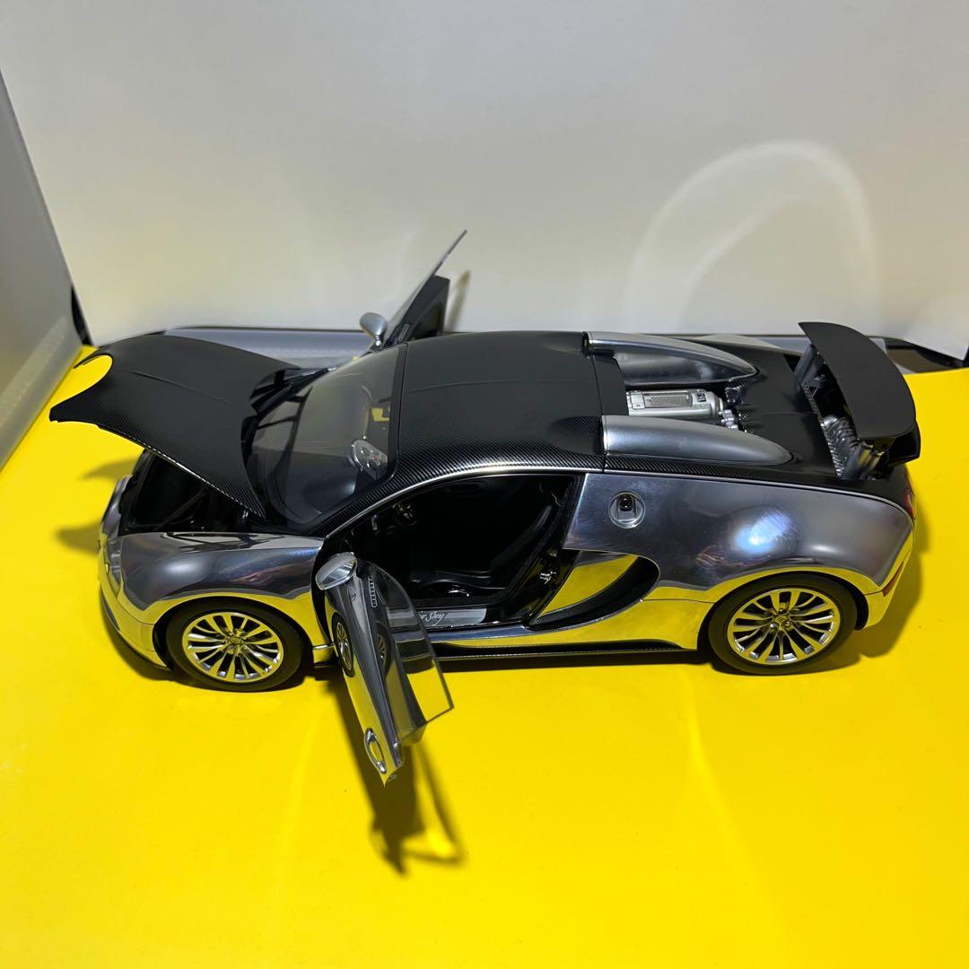 【ブラックフライデーセール】オートアート　1/18 ブガッティ ヴェイロン