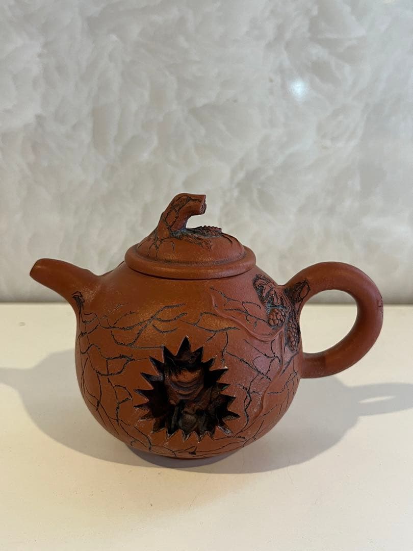 中国急須 朱泥 刻印 彫刻 アンティーク 骨董品 コレクション - メルカリ