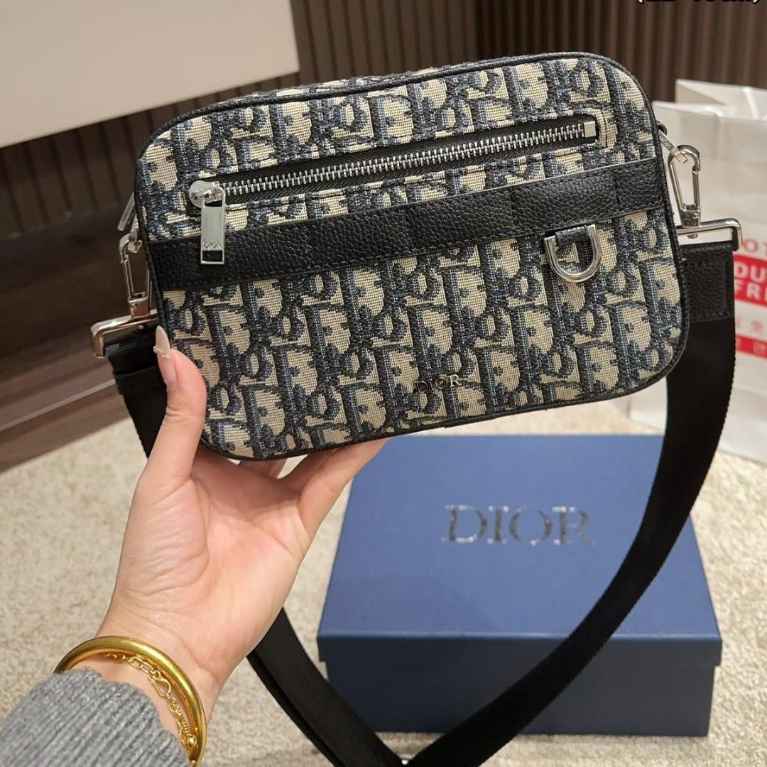 【本日中発送】黒 ショルダーバッグ