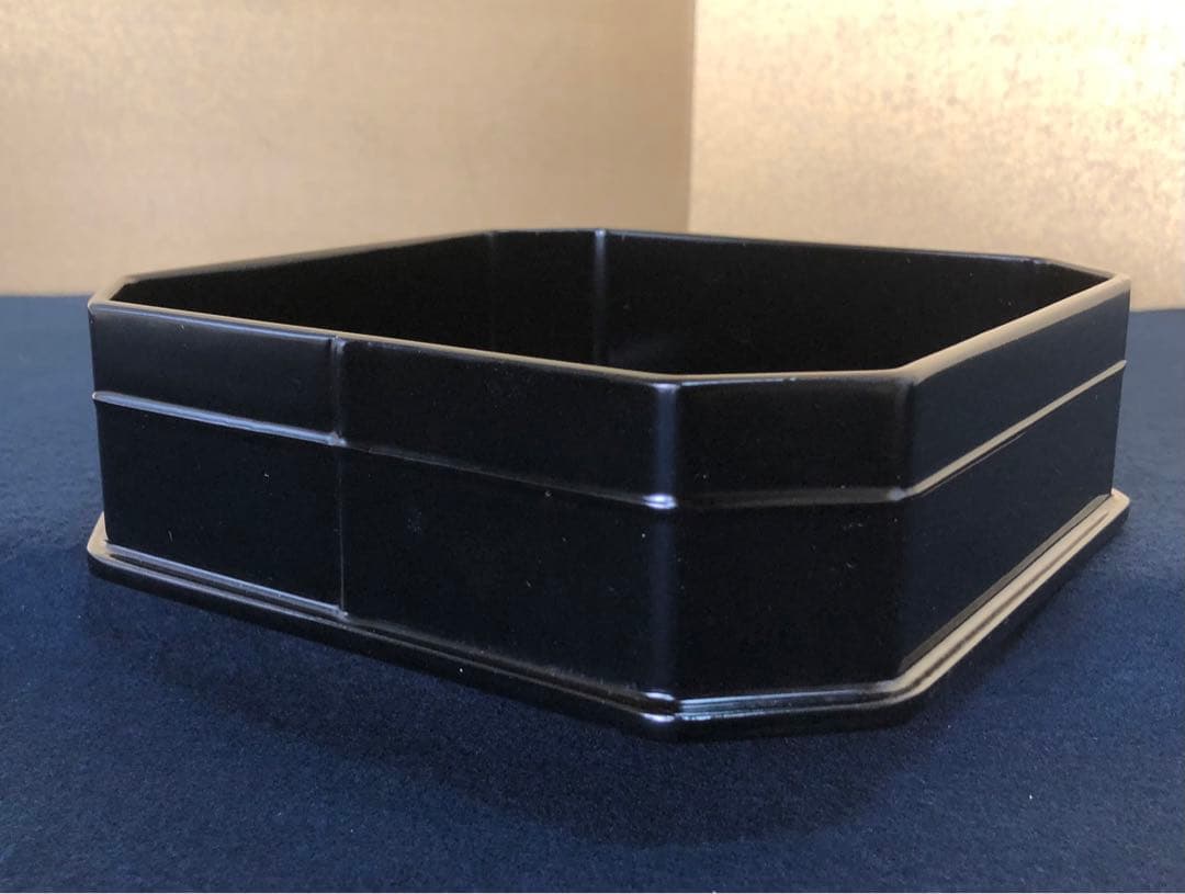 《R》輪島塗 黒真塗 縁高重 菓子器 木製漆器 木箱　251204お3