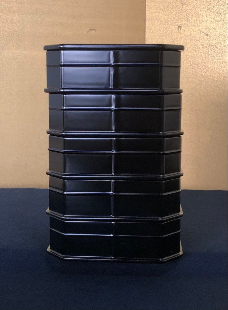 《R》輪島塗 黒真塗 縁高重 菓子器 木製漆器 木箱　251204お3