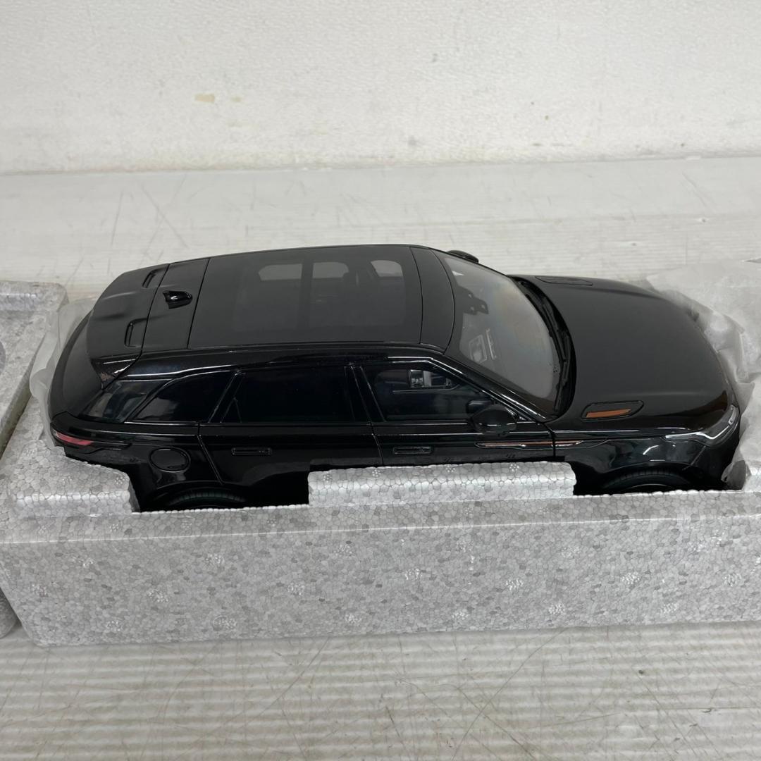 LCDモデルズ レンジローバー ヴェラール 1/18 ミニカー Y0957