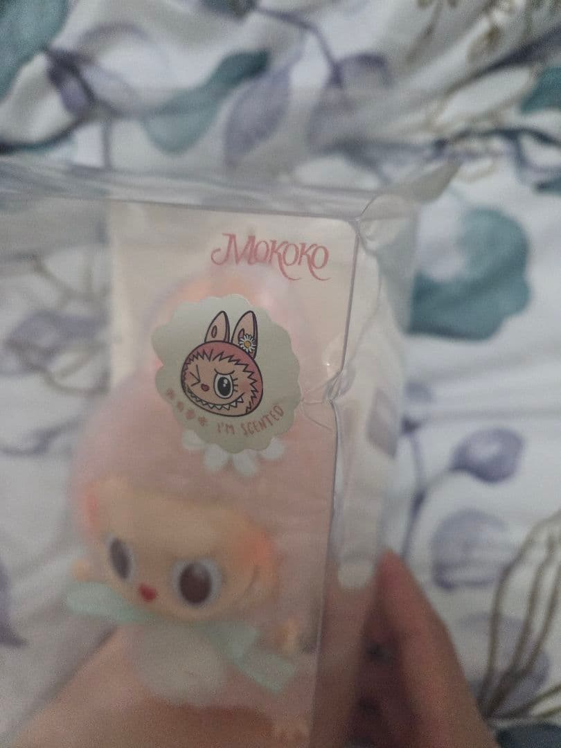 ぬいぐるみ LABUBU MOKOKO CLOSE TO SWEETPOPMART