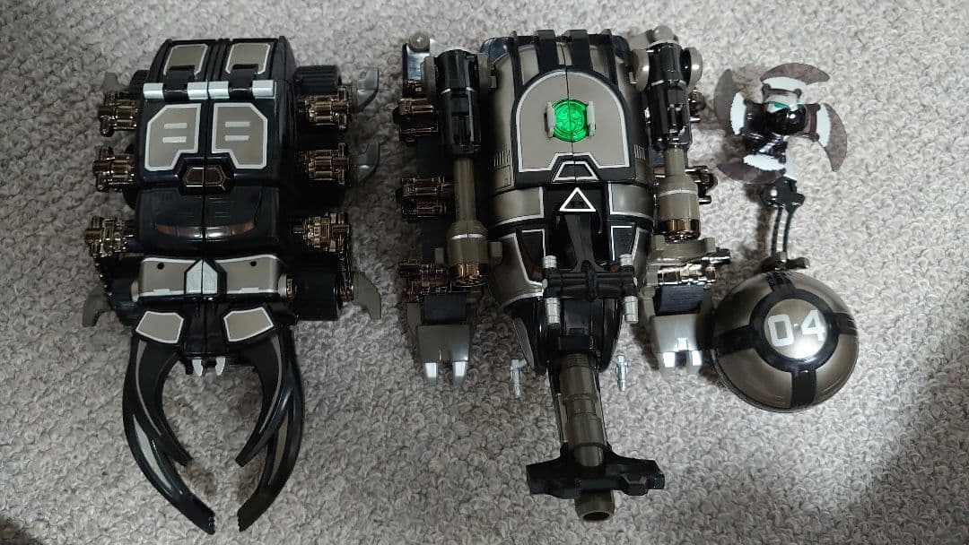 DX超合金 轟雷旋風神 ブラックバージョン 忍風戦隊ハリケンジャー ロボ