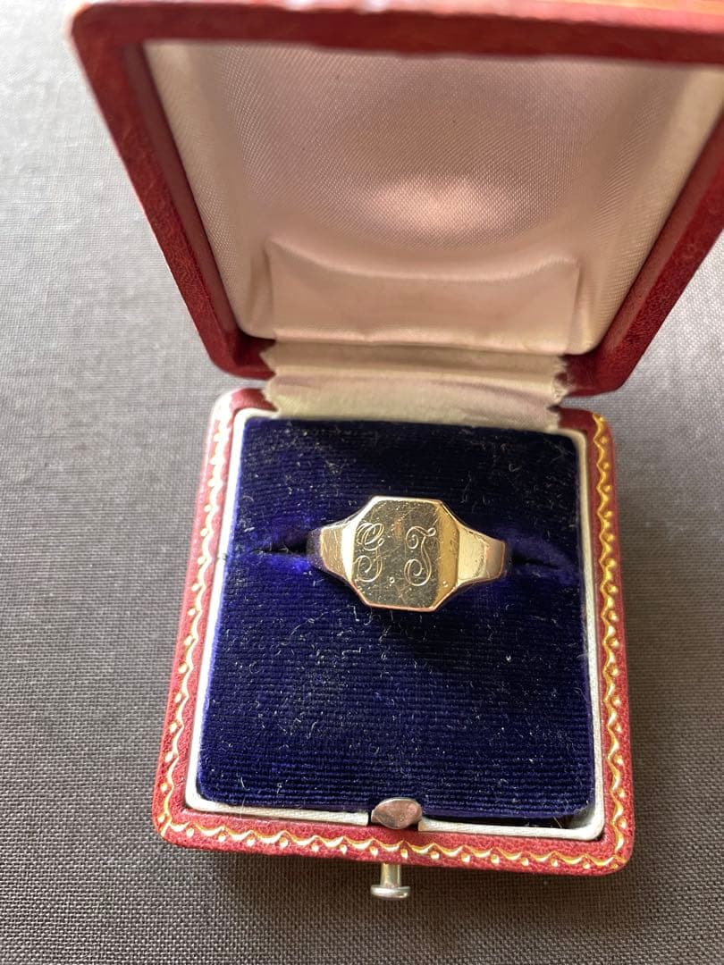 s♡・:*˚　ビンテージ　シグネットリング　9金　9k