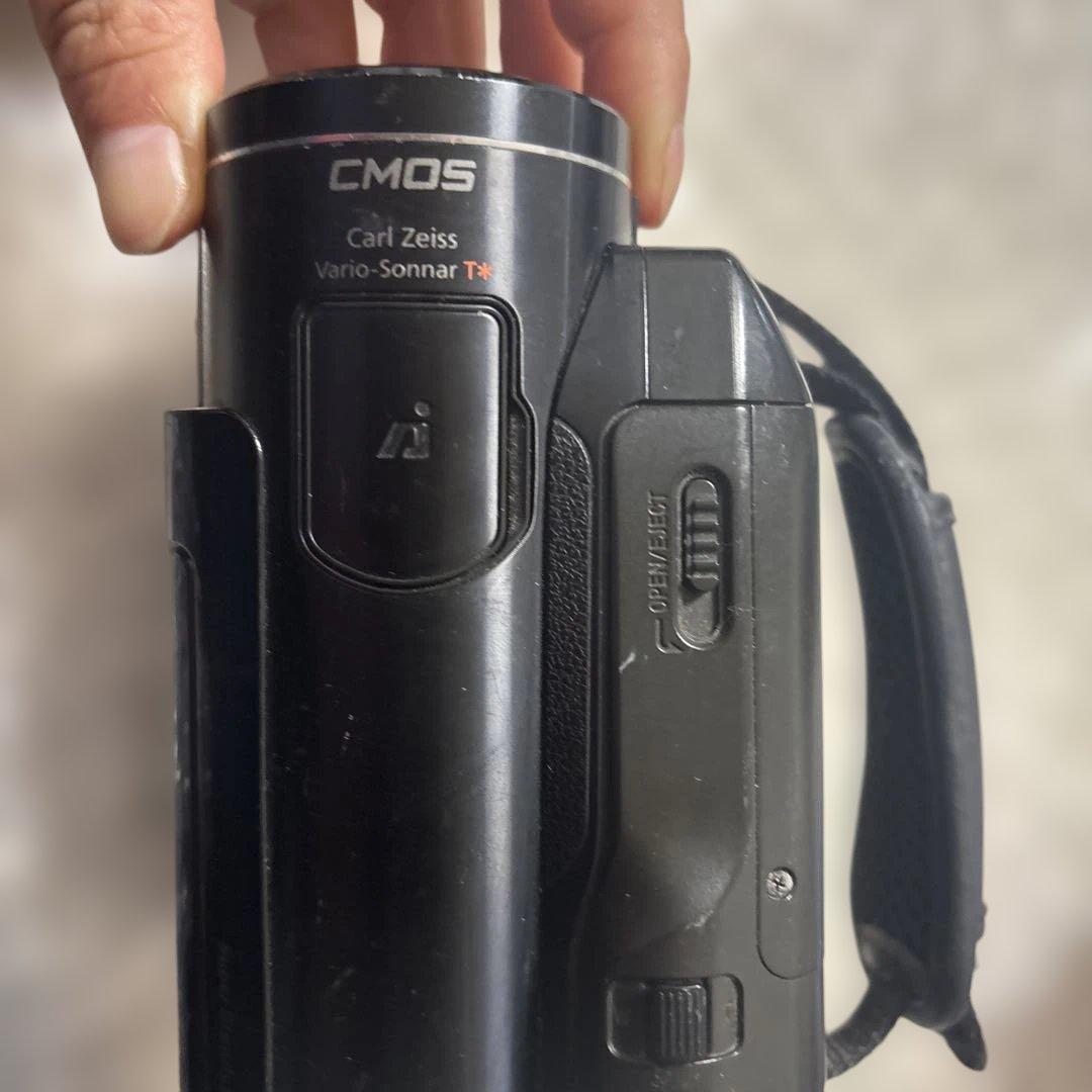 SONY HDR-XR520V NP-100FHつき