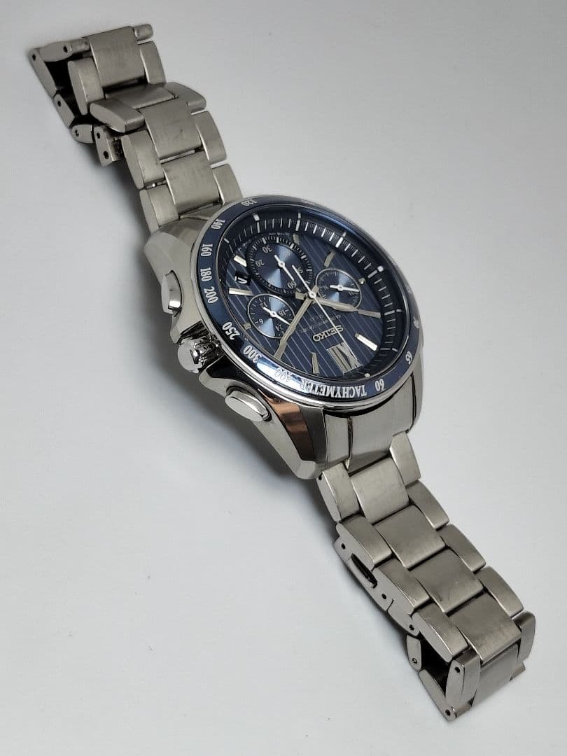 人気のブルー文字盤　セイコー　ブライツ　クロノグラフ　電波ソーラー　8B82