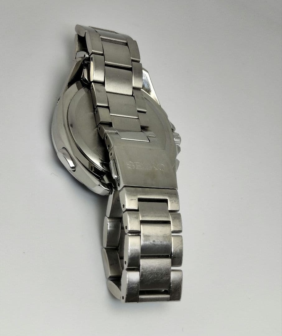 人気のブルー文字盤　セイコー　ブライツ　クロノグラフ　電波ソーラー　8B82