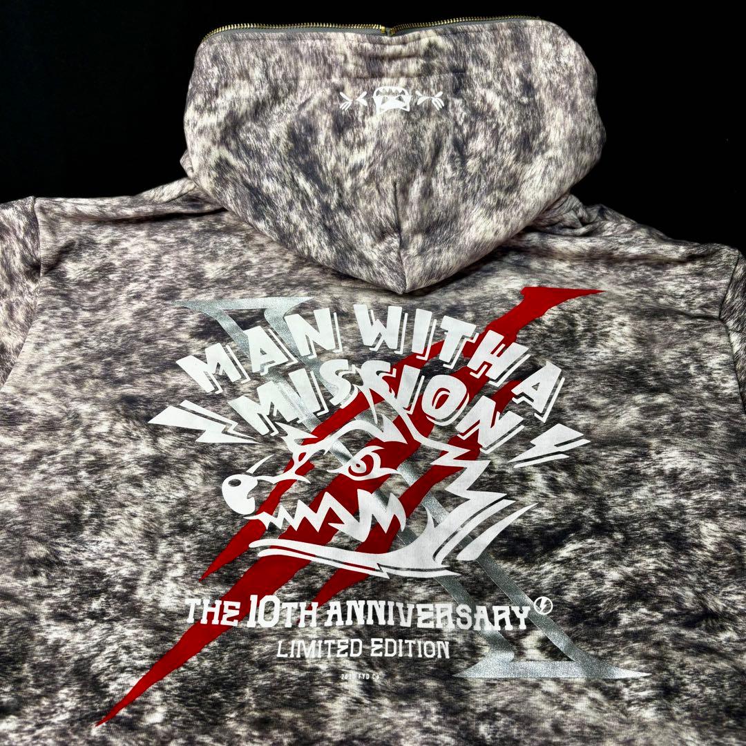 MAN WITH A MISSION 10周年 お毛並みパーカー Lサイズ 古着 - メルカリ