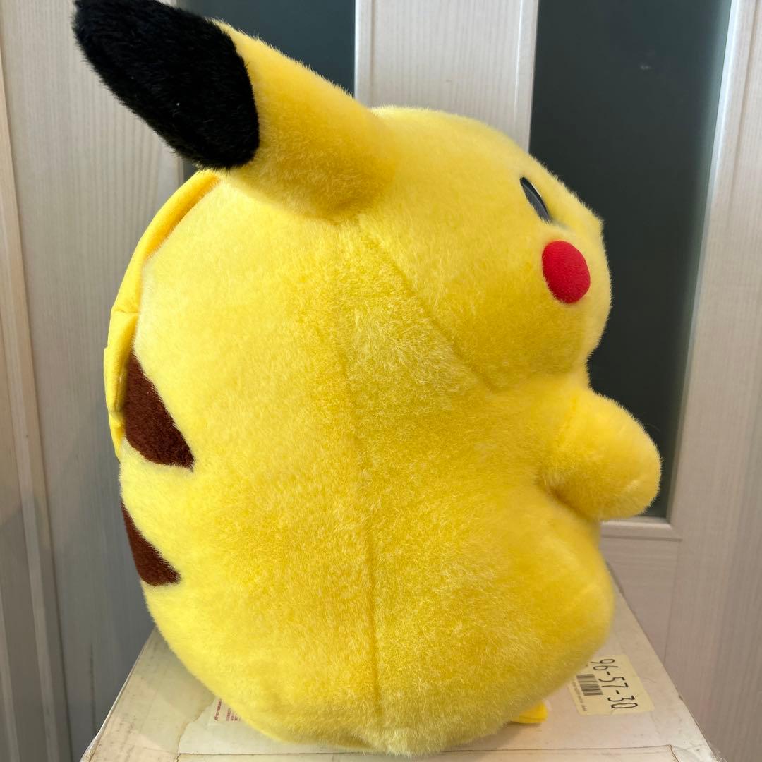 希少　ピカチュウ 等身大ぬいぐるみ　おしゃべり貯金箱　カール