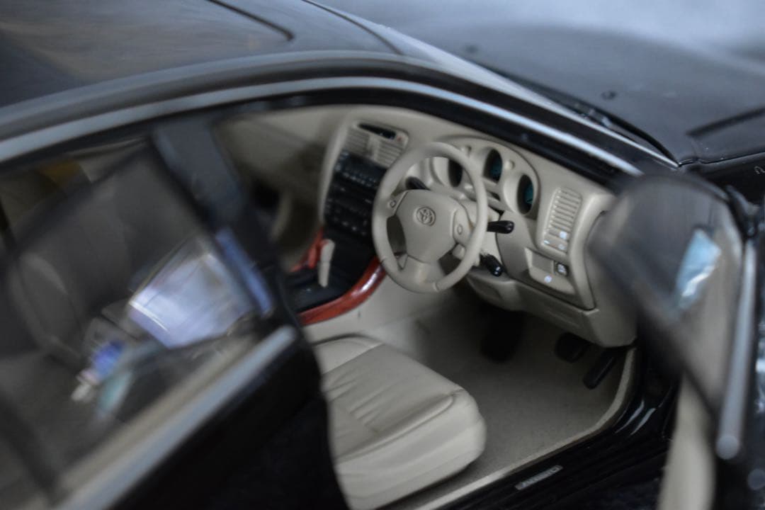 1/18 オートアート トヨタ アリスト V300 2JZ フルディティール