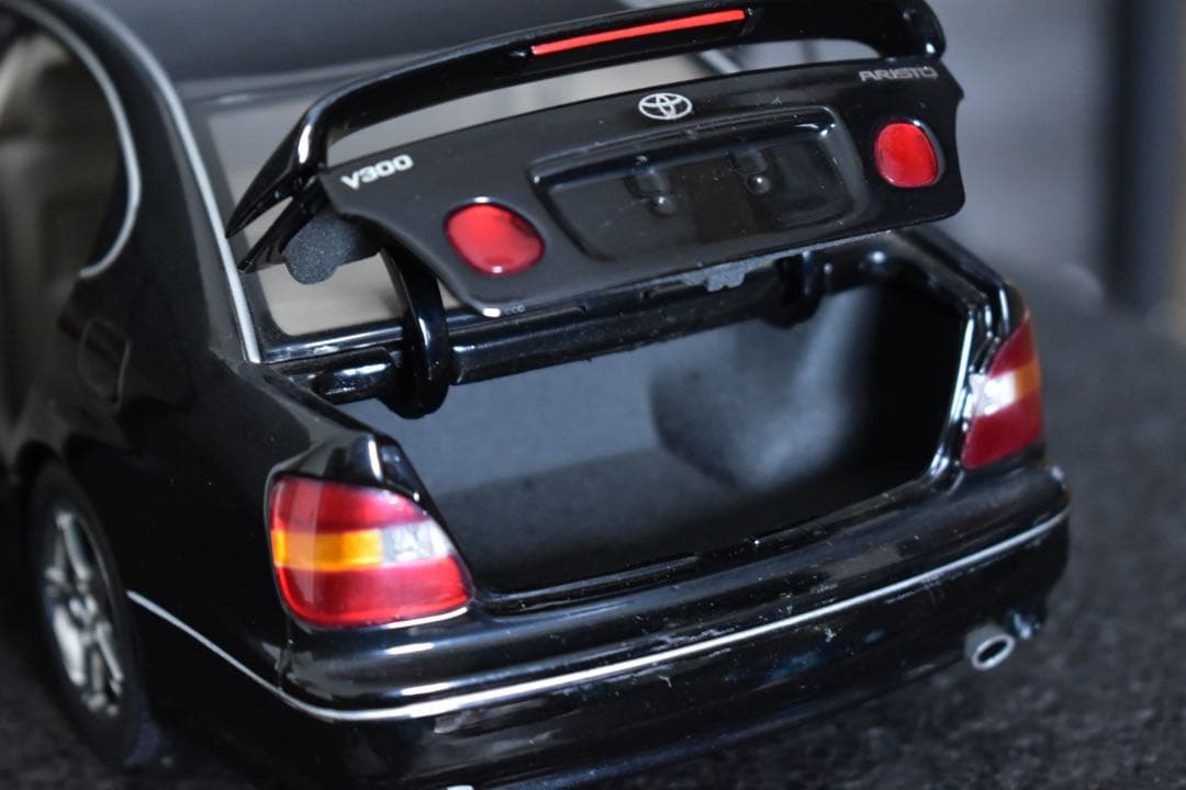 1/18 オートアート トヨタ アリスト V300 2JZ フルディティール