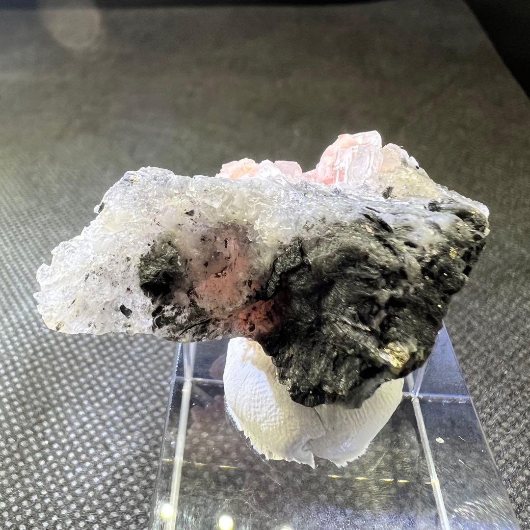 中国 広西チワン族自治区産 クォーツクラスター共生ロードクロサイト