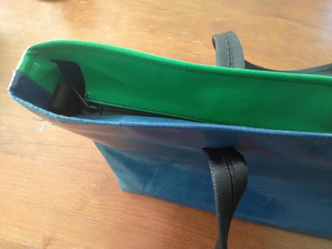 PRETAG 緑 青 ハンドバッグ