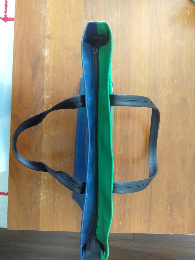 PRETAG 緑 青 ハンドバッグ