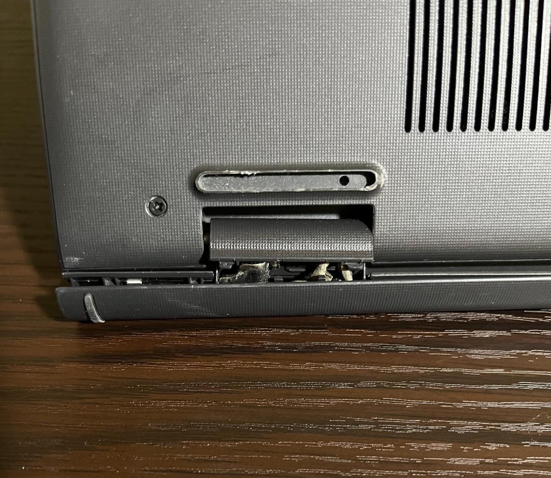 Dell Vostro 15 3510 - ジャンク品、i5、8GB、256GB DELL Vostro 15