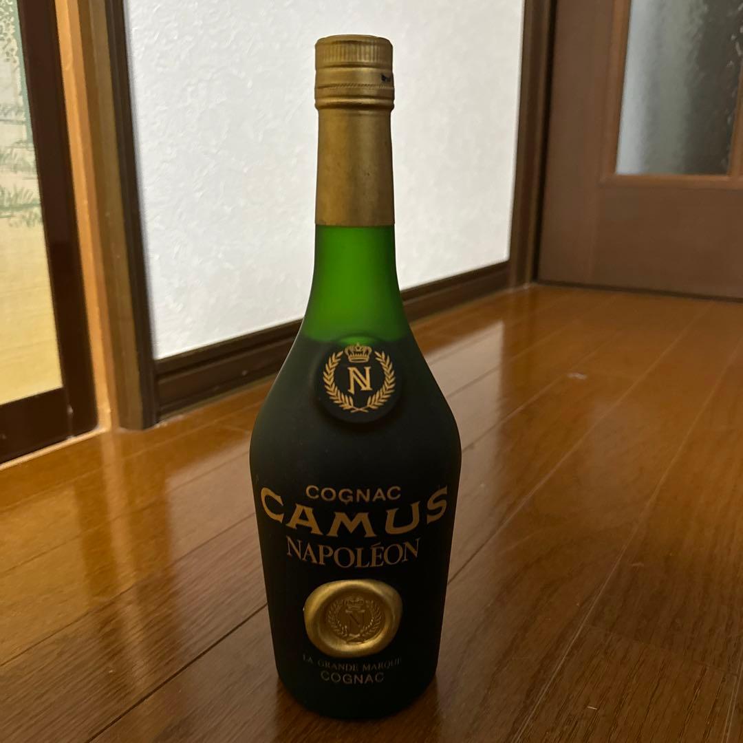 希少 COGNAC NAPOLEON CAMUS 40年ほど前　箱無し　古酒 希少 COGNAC NAPOLEON CAMUS 40年ほど前箱無し古酒