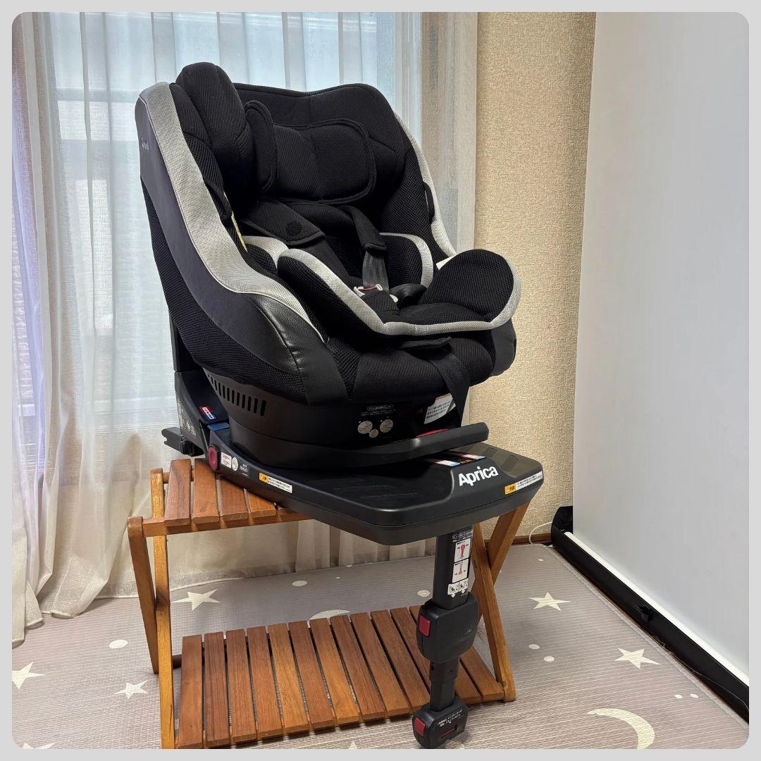 《美品❣️早い者勝ち❣️》アップリカ　チャイルドシート　クルリラ⭐︎