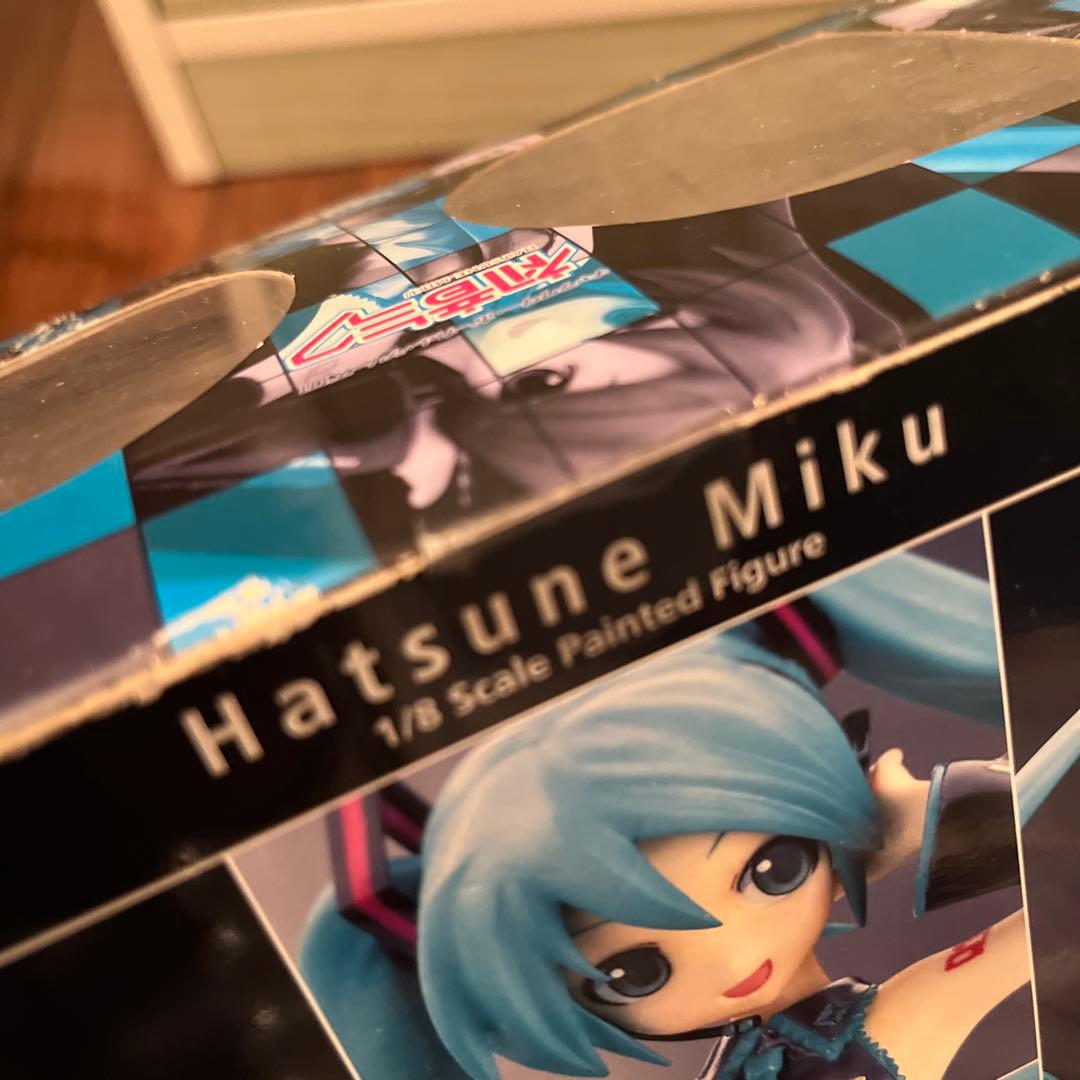 新品 ボーカロイド初音ミクHatsune Miku 1/8スケールフィギュア