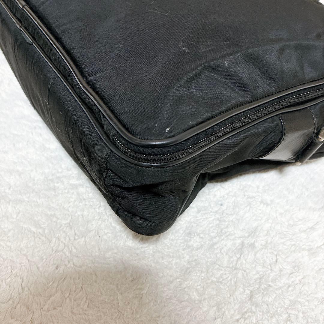 PRADA プラダ　ビジネスバッグ　ブリーフケース　トライアングルロゴ　ナイロン