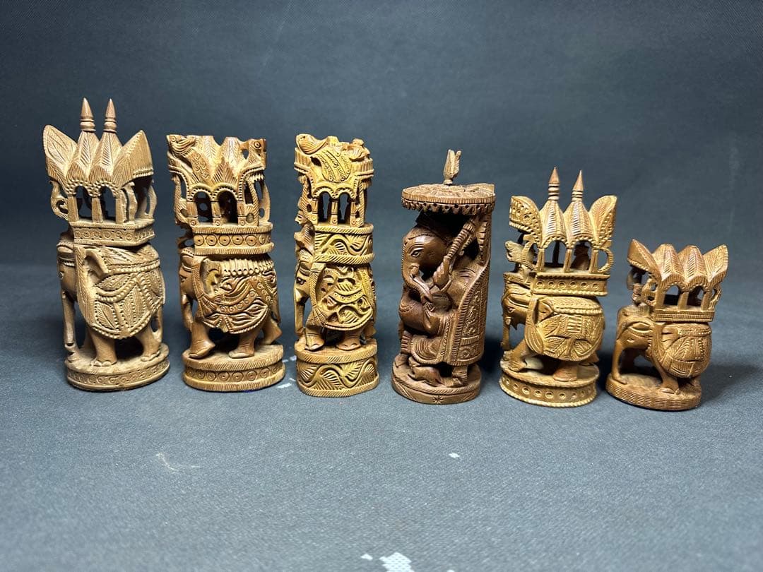 インド 白檀 木彫り 象 仏教美術 仏像 骨董 木像 木製 密教 置物