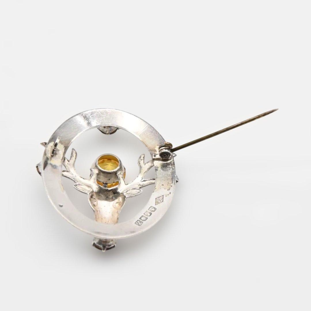 シカの銀製ブローチ シルバー 英国 スコットランド ケルト s0922