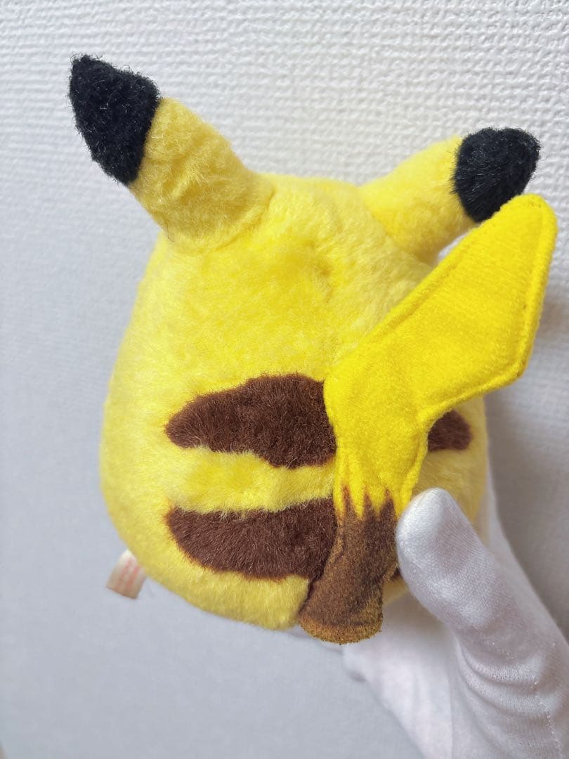 ゆ*ん様 初期 ピカチュウ ぬいぐるみ TOMY