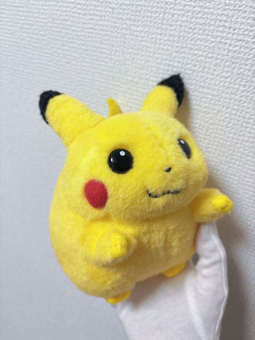 ゆ*ん様 初期 ピカチュウ ぬいぐるみ TOMY