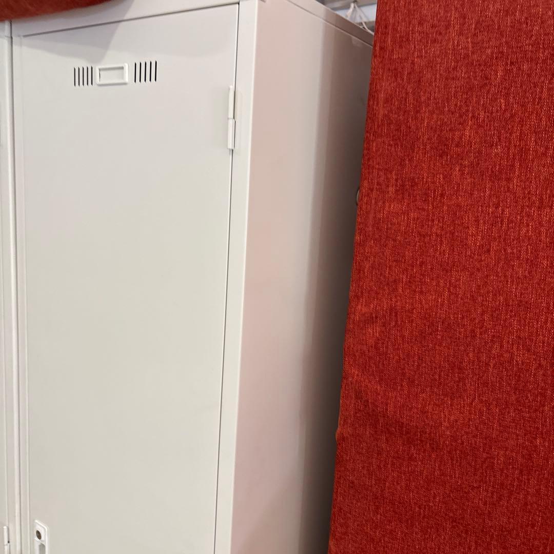 ロッカー　ホワイト　２つ