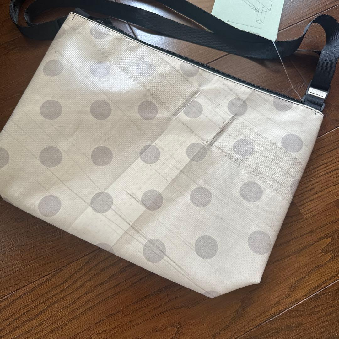 FREITAG F553 LOU ショルダーバッグ　サコッシュ 新品　ドット