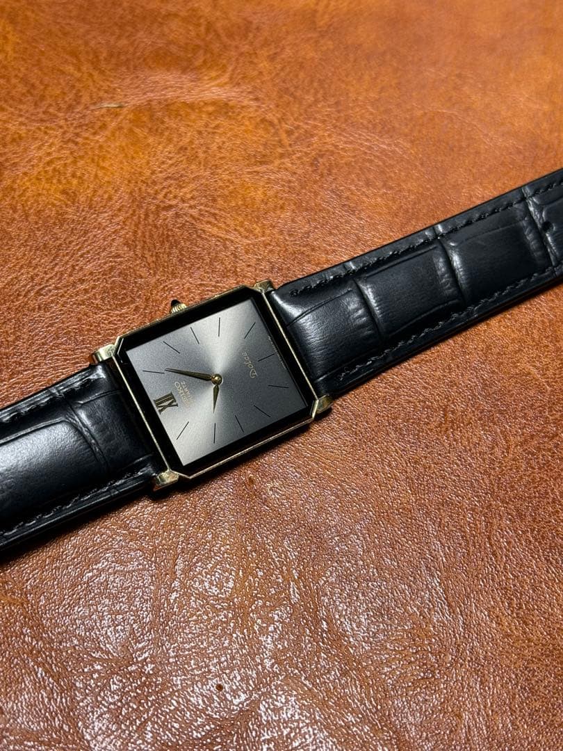 A134 希少 稼動品 SEIKO DOLCE レクタンギュラー80年代