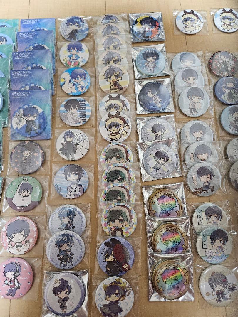 そらる グッズ (缶バ タオル クッション等)