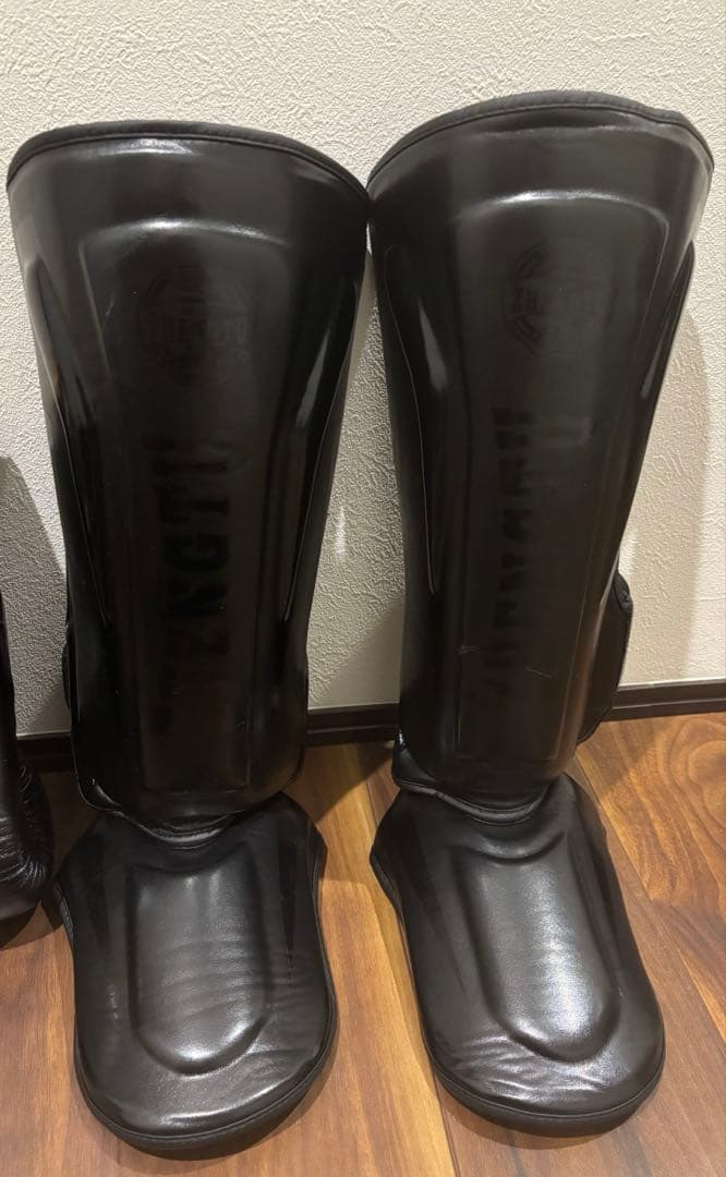 格闘技 ヘッドギアL グローブ14oz レガースM バンテージXL 膝当てM