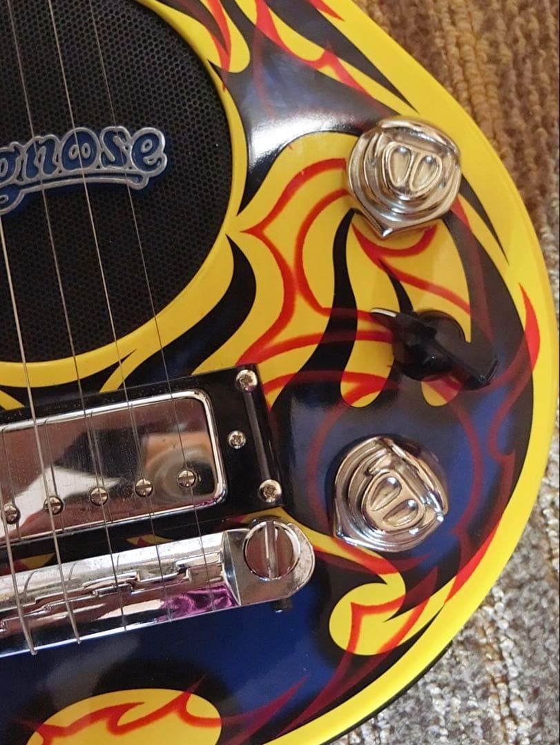 Pignose PGG-200 Tribal Yellow 3ノブ ミニギター - メルカリ