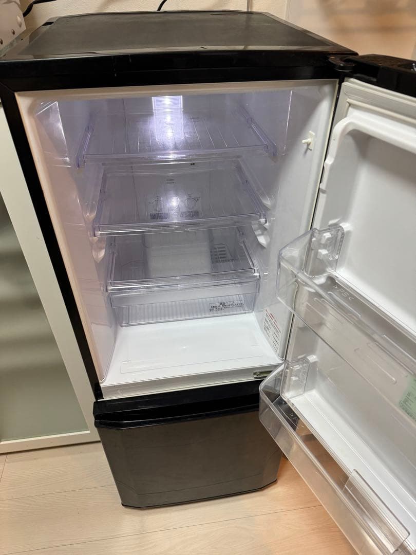 【送料込み】2016年製 Mitsubishi 冷蔵庫 2ドア 146L