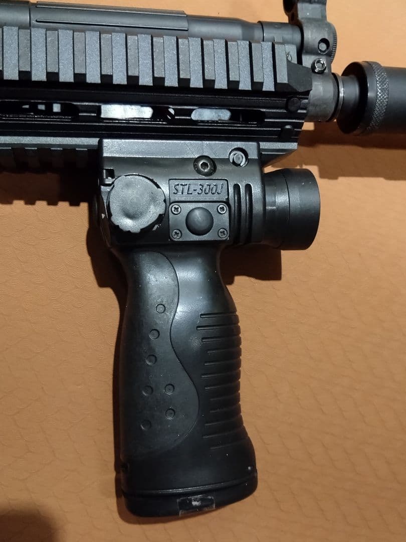 東京マルイ　MP5　外装カスタム　初速90 STD電動ガン　※ライトは飾りです