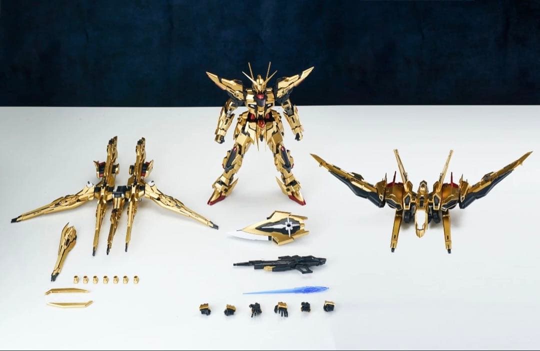 Aurora社　1/100 破暁　アカツキ　合金フレーム付き　海外正規品　プラモ