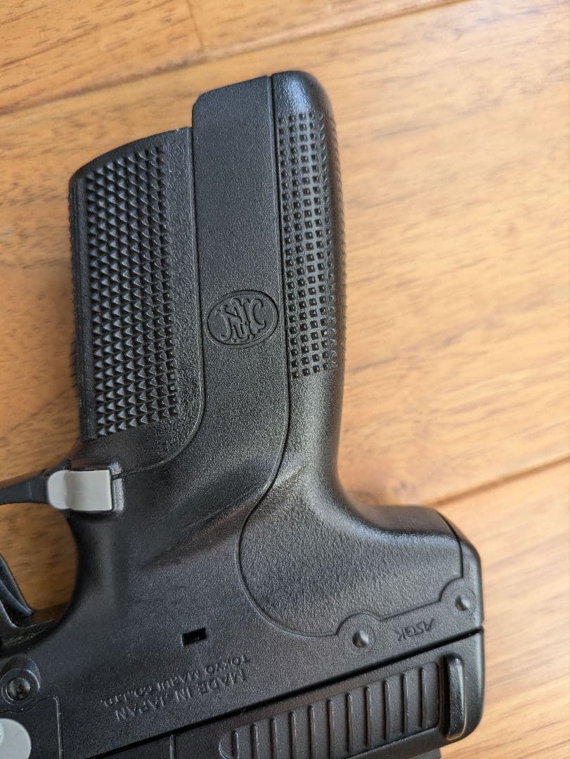 東京マルイ　FN5-7　FNファイブセブン ガスブローバックガン