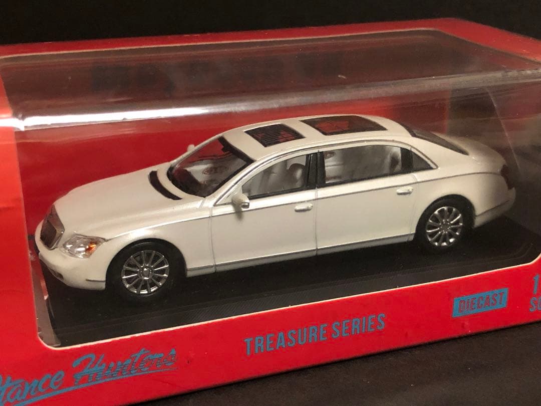Stance Hunters 1/64 マイバッハ 62 ホワイト　599台限定