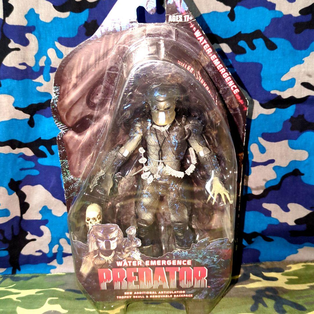 NECA／ウォーターエマージェンシー•プレデター【未開封】