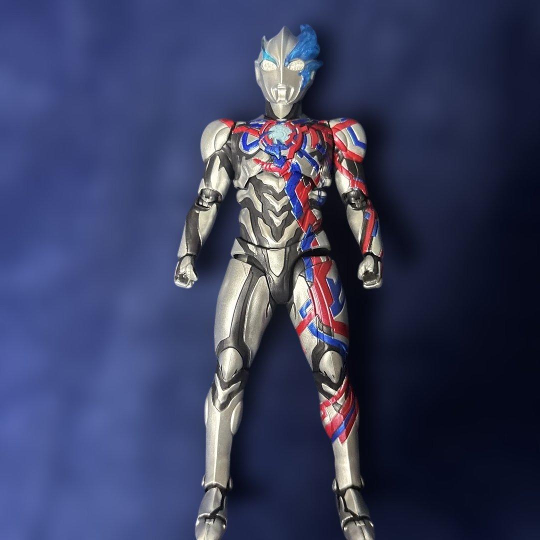 S.H.Figuarts ウルトラマンブレーザー セット