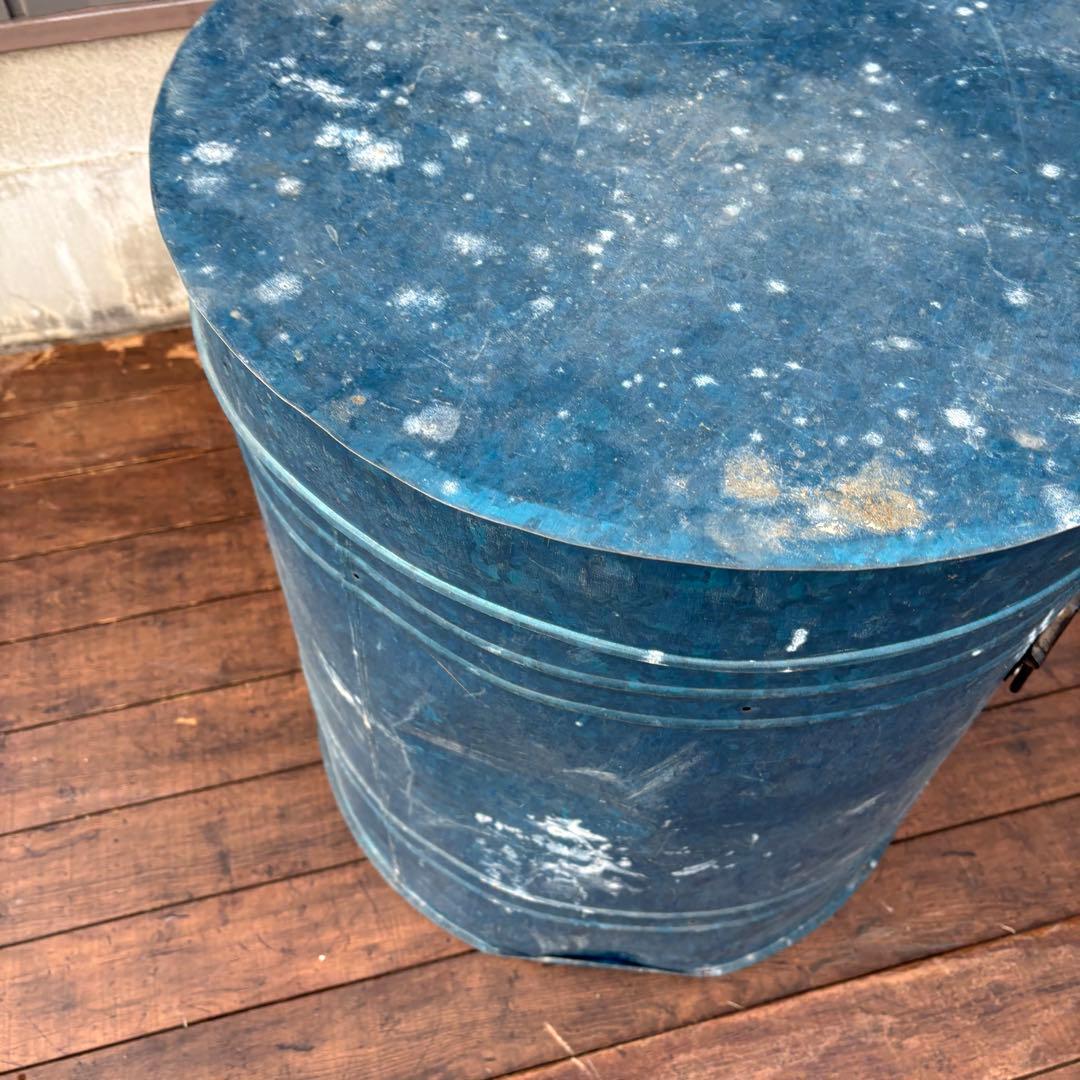 昭和レトロ ブリキ製 筒形収納ボックス 大型収納ケース フタ付き