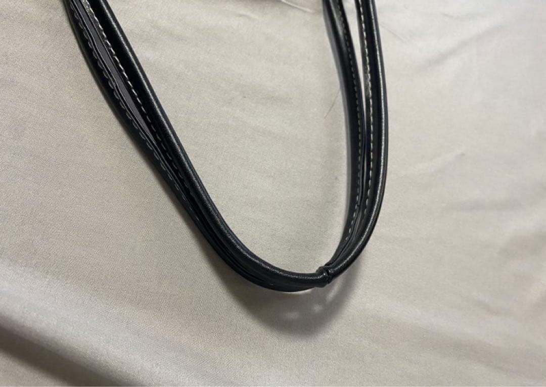 miu miu ブラック ショルダーバッグ アイビーレザーバッグ