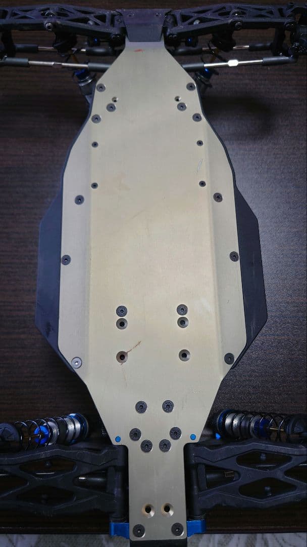 けん アソシエイテッド RC10T6.4　新品ボディー.タイヤセット