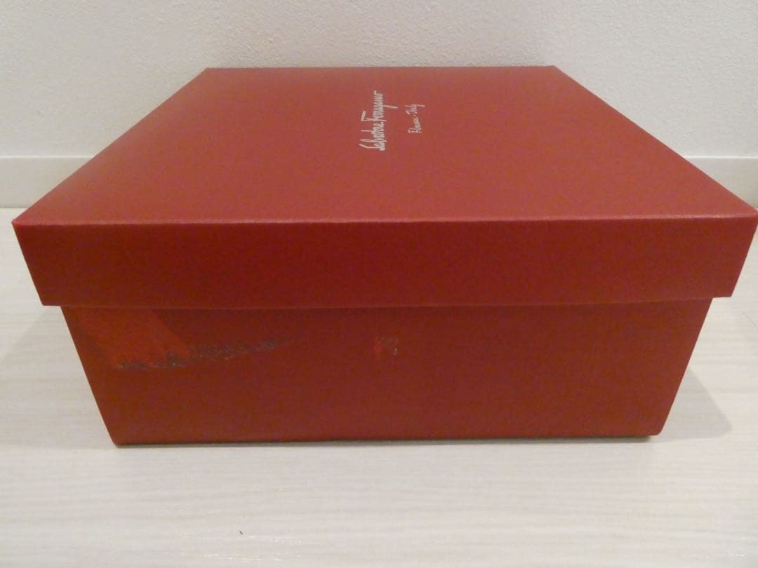 【週末限定価格】フェラガモ　2wayショルダーバッグ